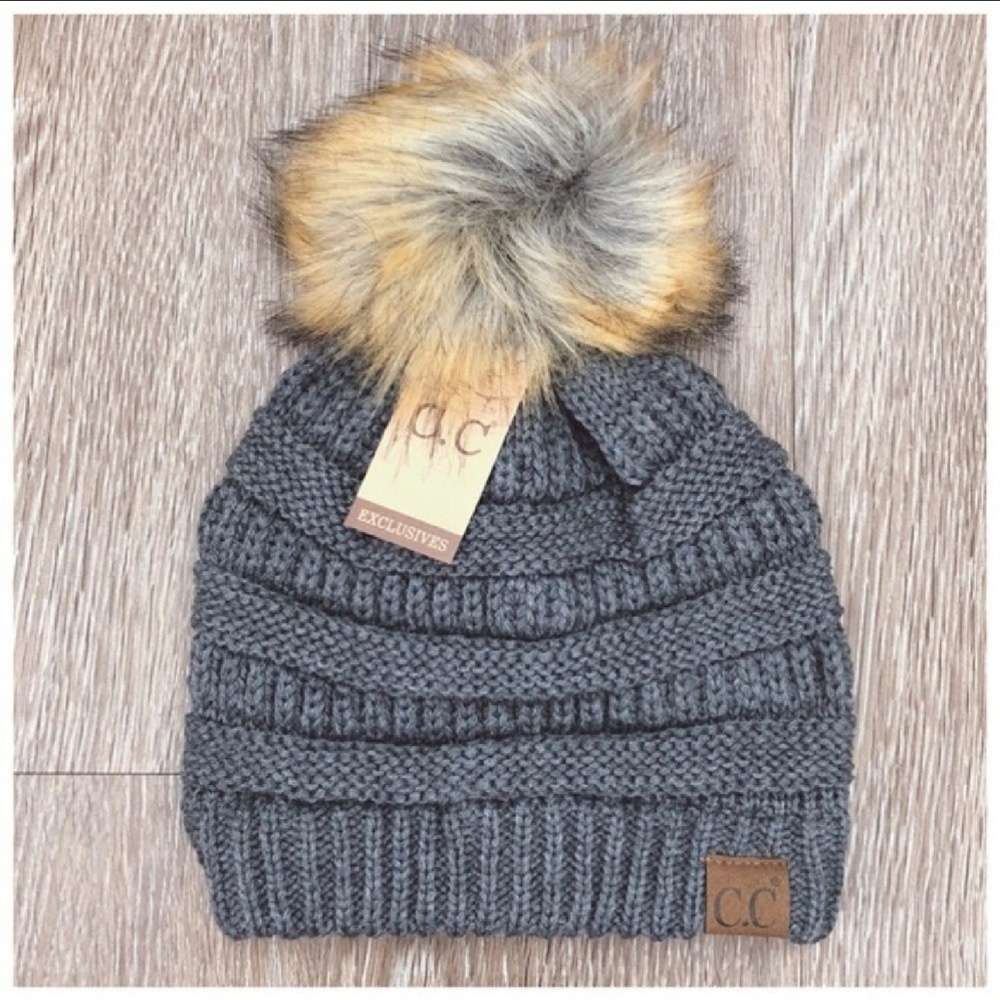 NWT c.c knit faux fur pom beanie hat in dark grey